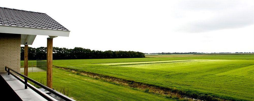 Landhotel De Ijsvogel Sint Nicolaasga Bagian luar foto