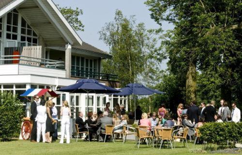 Landhotel De Ijsvogel Sint Nicolaasga Bagian luar foto